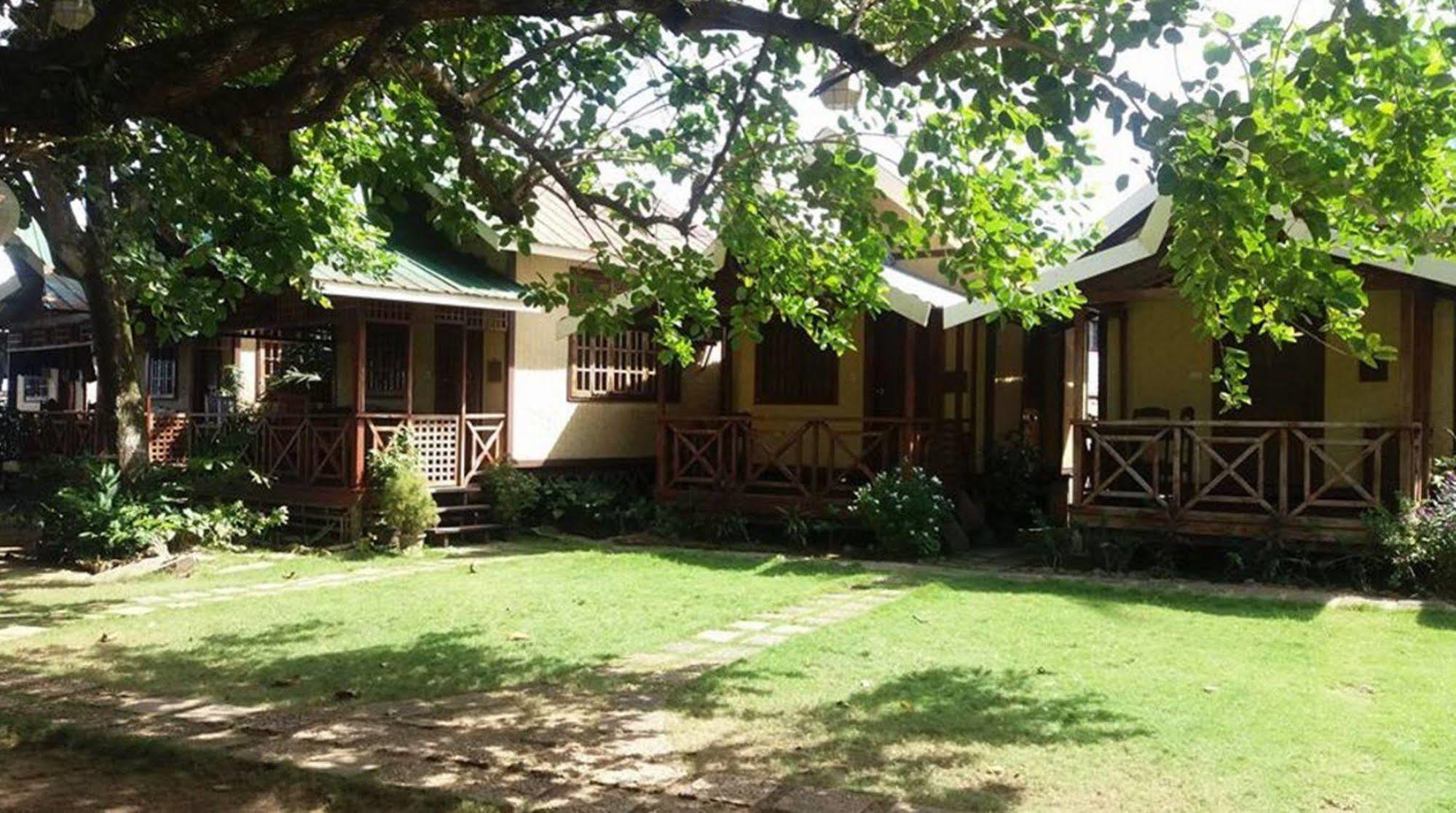 Pems Pension And Restaurant Taytay  Exterior photo
